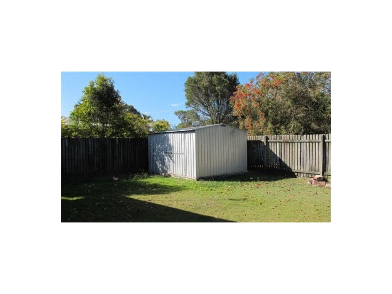 12 Bayrise Drive, Urangan QLD 4655