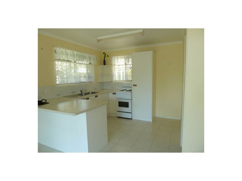 5 Delrose Court, Toogoom QLD 4655