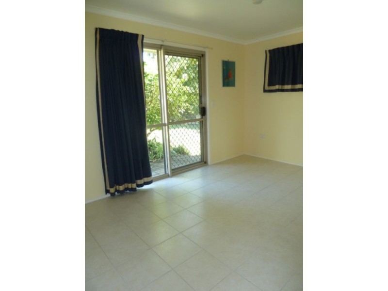5 Delrose Court, Toogoom QLD 4655