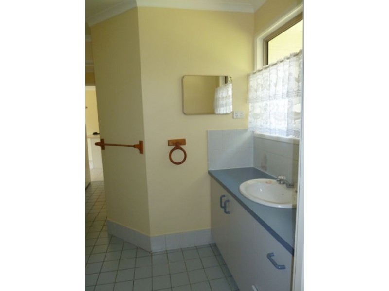 5 Delrose Court, Toogoom QLD 4655