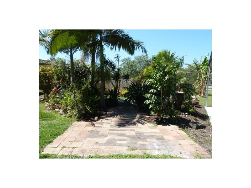 5 Delrose Court, Toogoom QLD 4655