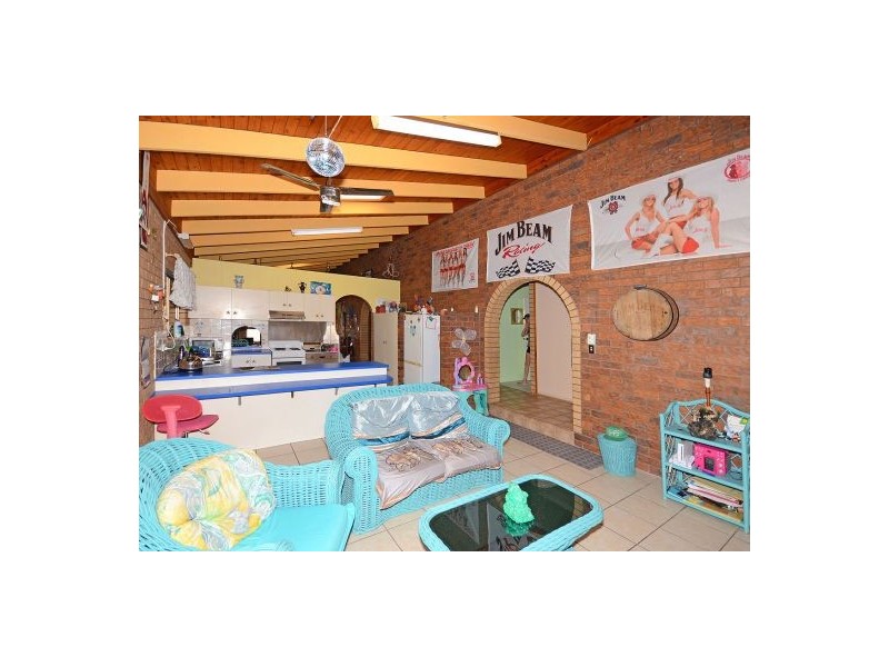 67 Murphy Street, Point Vernon QLD 4655