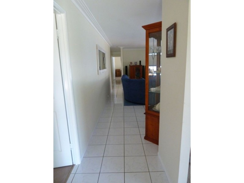 19 Rosewood Avenue, Wondunna QLD 4655