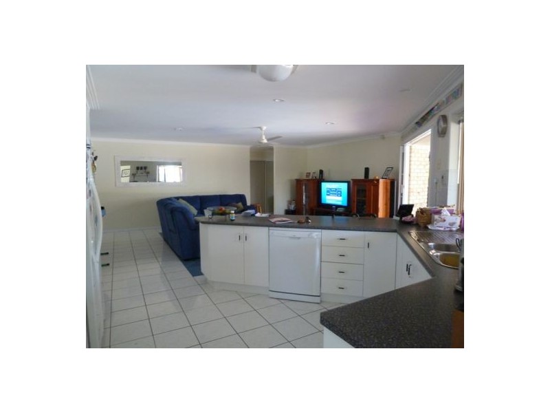 19 Rosewood Avenue, Wondunna QLD 4655