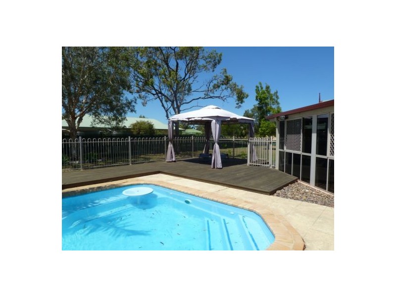 19 Rosewood Avenue, Wondunna QLD 4655