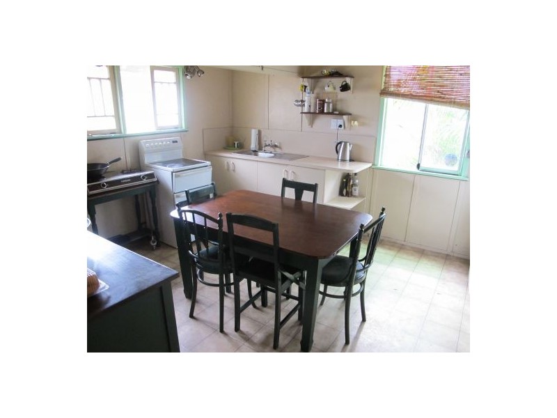 123 Torquay Road, Scarness QLD 4655