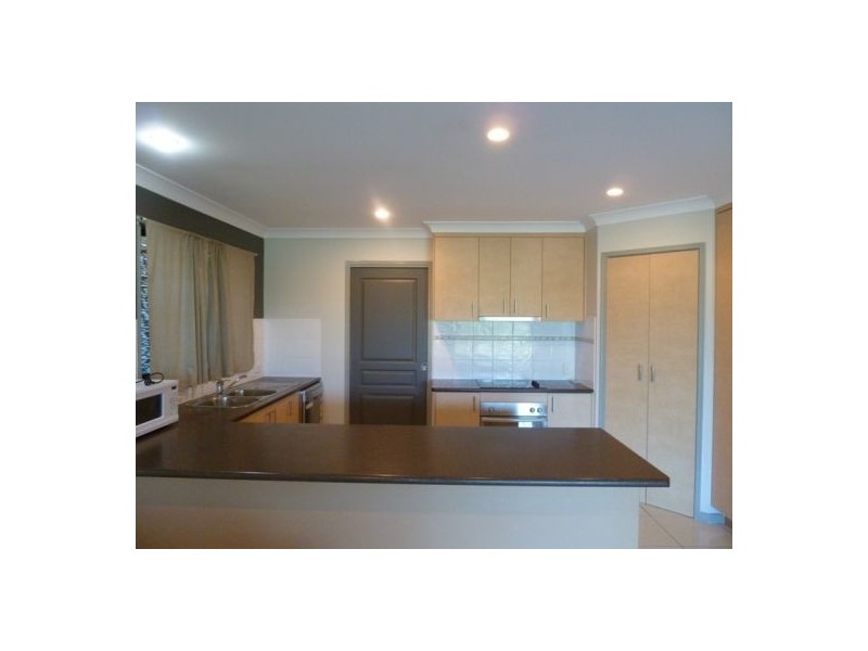 153 Ibis Blvd, Eli Waters QLD 4655