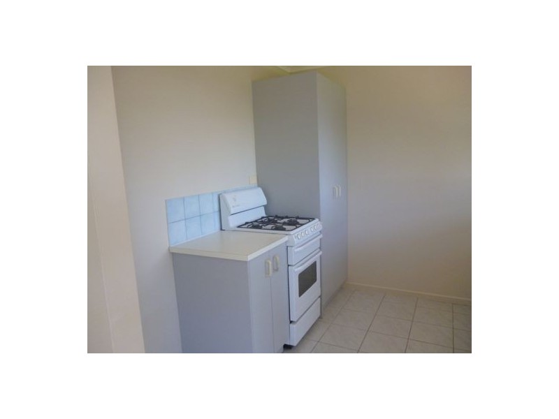 2/798 Boat Harbour Drive, Urangan QLD 4655