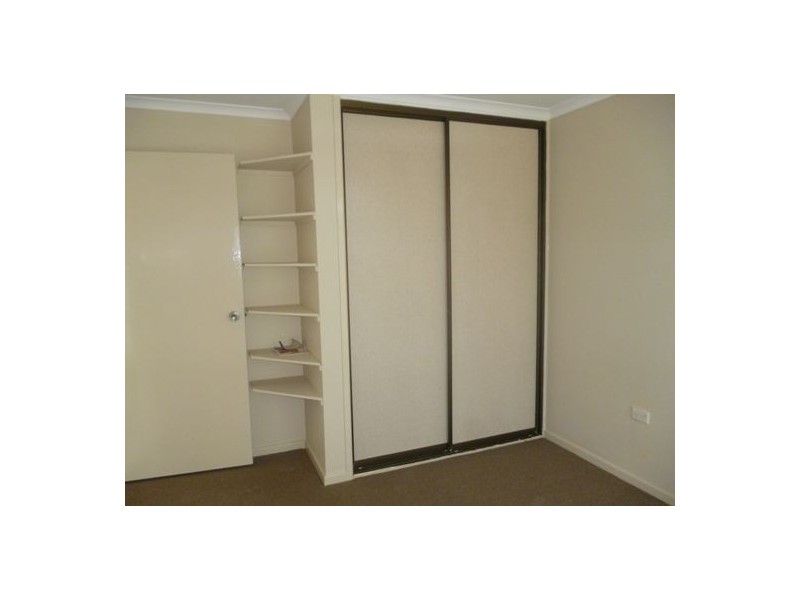 2/798 Boat Harbour Drive, Urangan QLD 4655