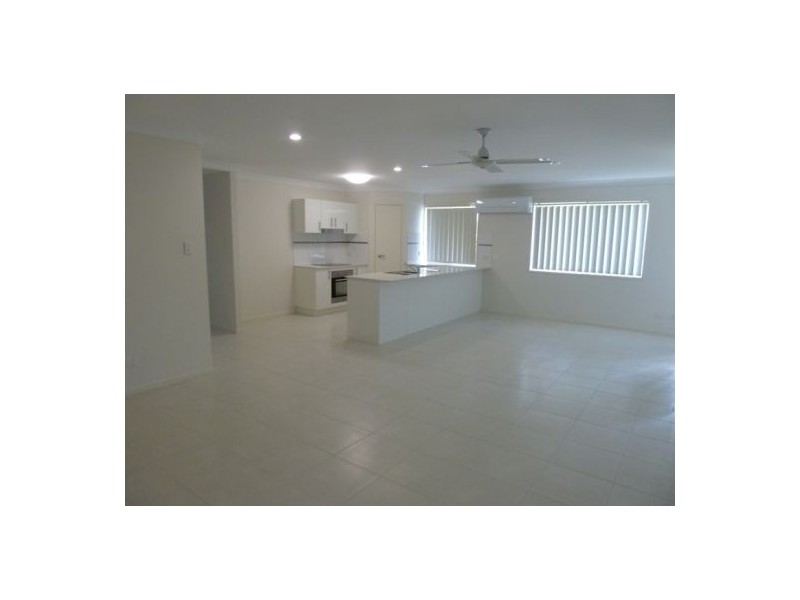 1 Parklink East, Wondunna QLD 4655