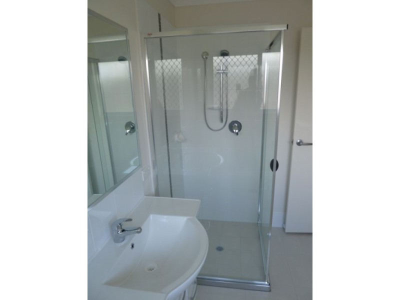 1 Parklink East, Wondunna QLD 4655