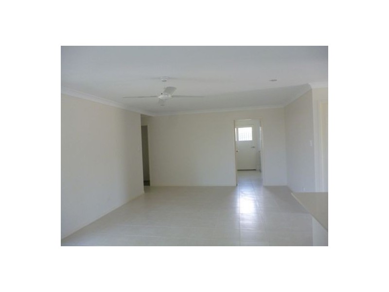 1 Parklink East, Wondunna QLD 4655