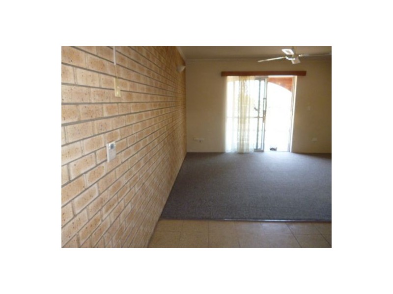 3/64 Taylor Street, Pialba QLD 4655