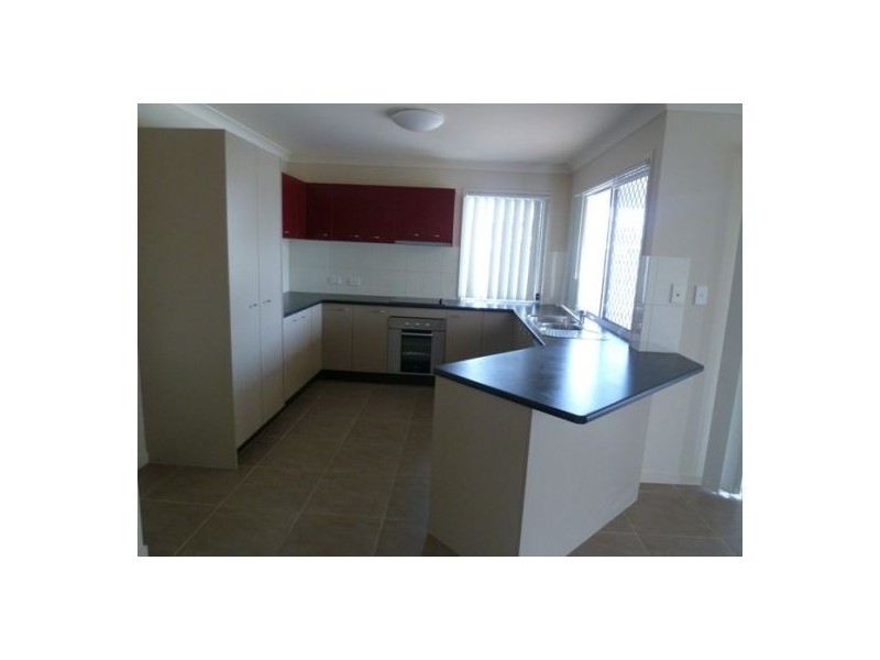 14 Clearwater Crecsent, Toogoom QLD 4655