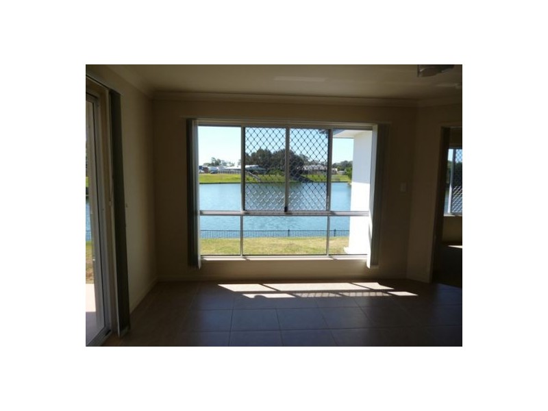 14 Clearwater Crecsent, Toogoom QLD 4655