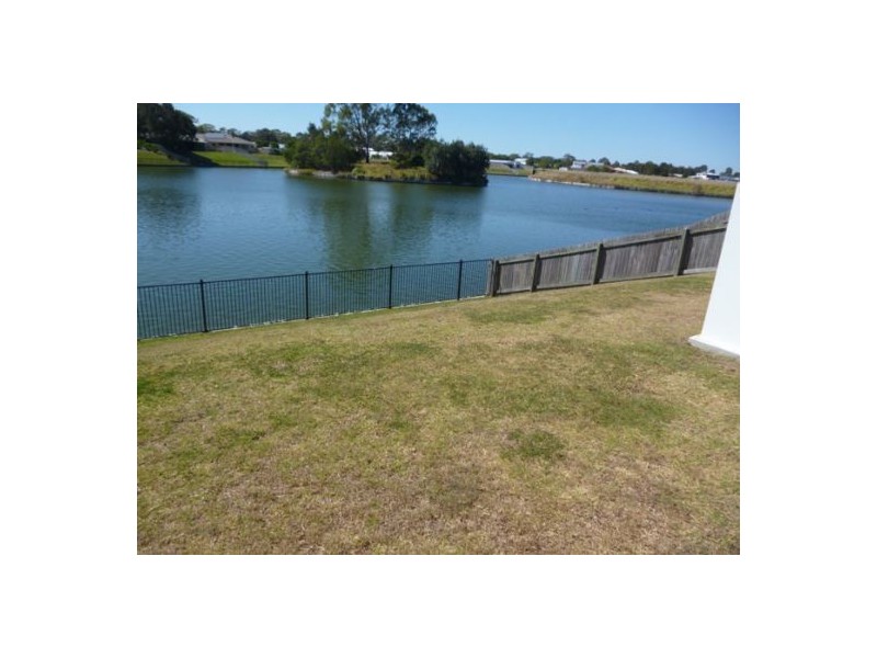 14 Clearwater Crecsent, Toogoom QLD 4655