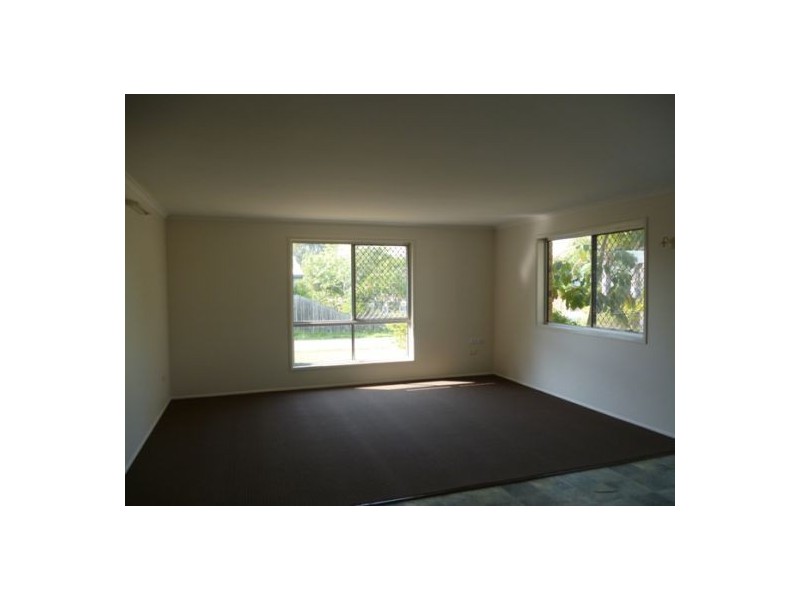 1/12 Bayrise Drive, Urangan QLD 4655