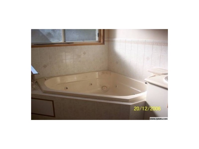 11 Corser Street, Point Vernon QLD 4655