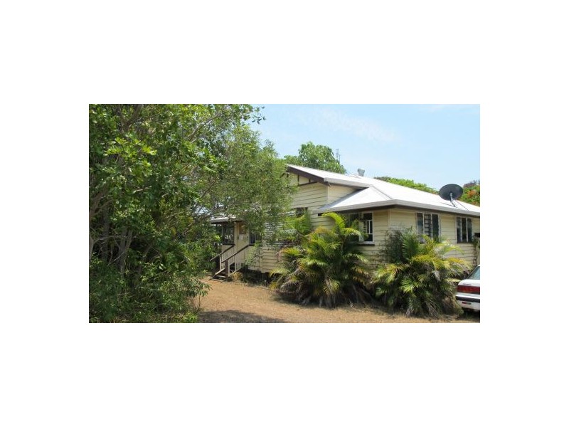 24 King Street, Urangan QLD 4655