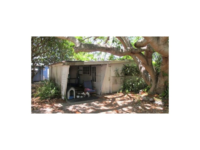 24 King Street, Urangan QLD 4655