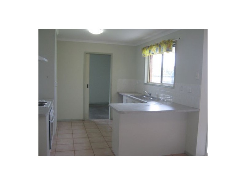 22 Merlin Drive, Urangan QLD 4655