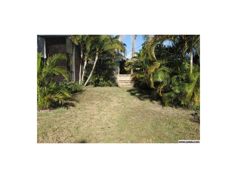 58 William Street, Urangan QLD 4655