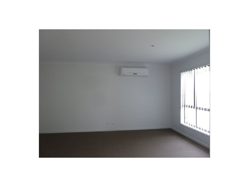 24 Morgan Circuit, Urraween QLD 4655