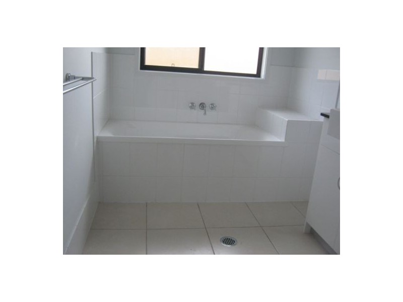 24 Morgan Circuit, Urraween QLD 4655