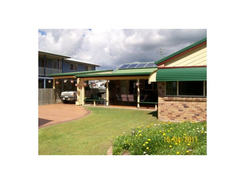 27 Desmond Drive, Toogoom QLD 4655