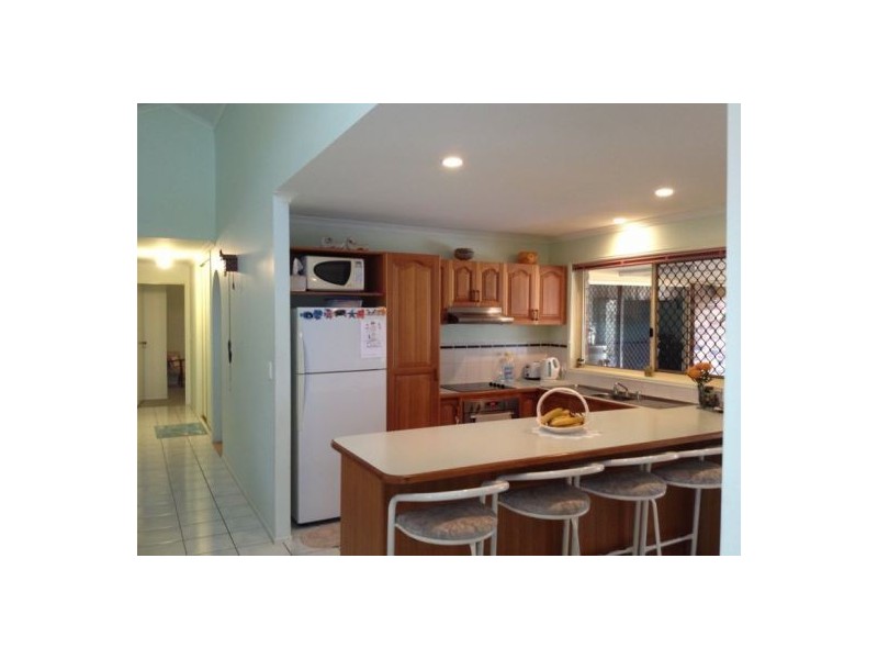 27 Desmond Drive, Toogoom QLD 4655