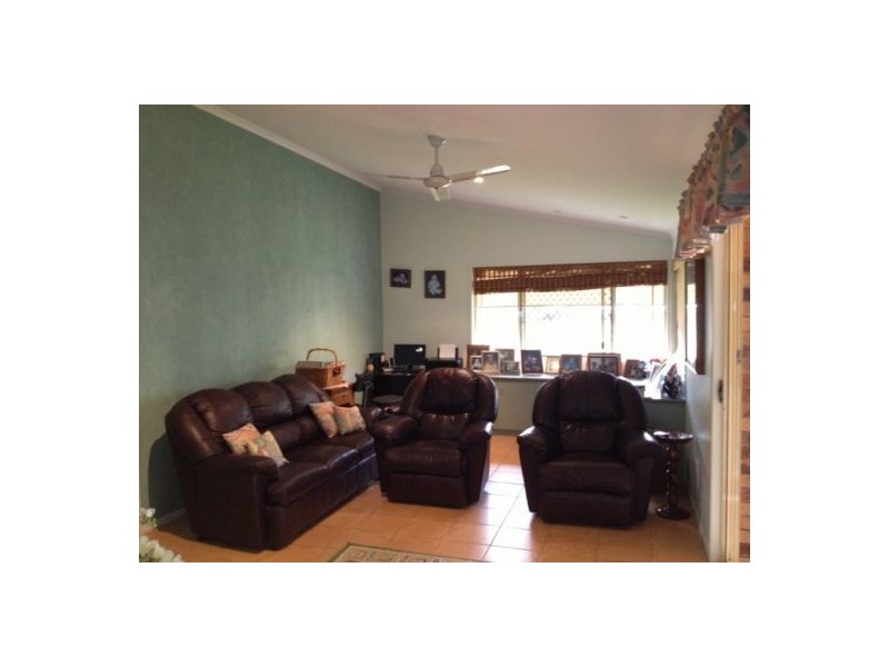 27 Desmond Drive, Toogoom QLD 4655