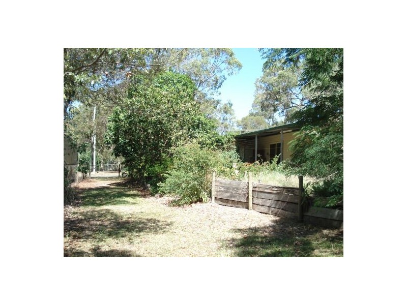 35 Beacon Road, Booral QLD 4655