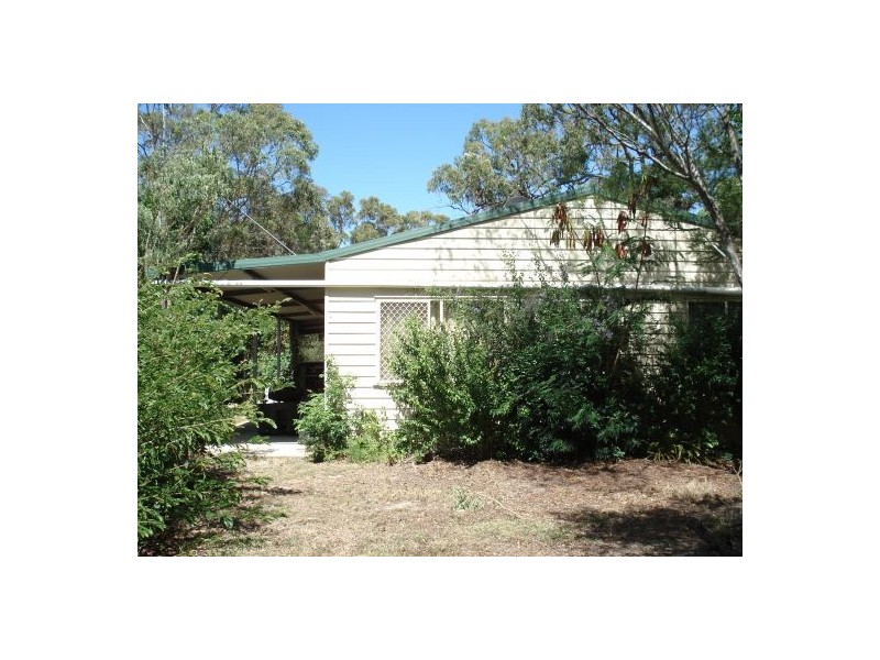 35 Beacon Road, Booral QLD 4655