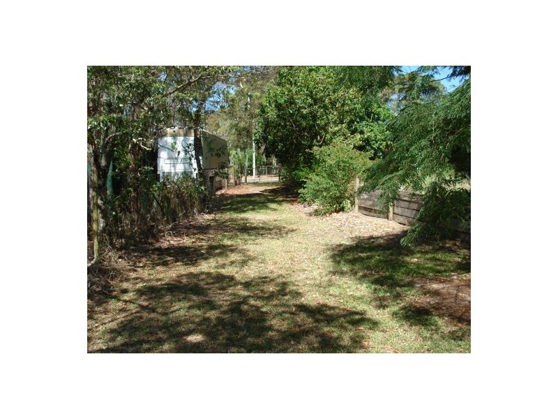 35 Beacon Road, Booral QLD 4655