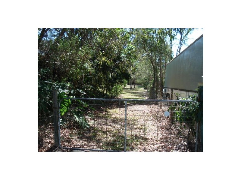 35 Beacon Road, Booral QLD 4655