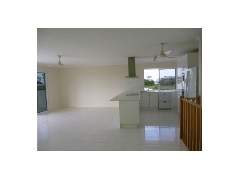 24 Sandcastles Circuit, Burrum Heads QLD 4659