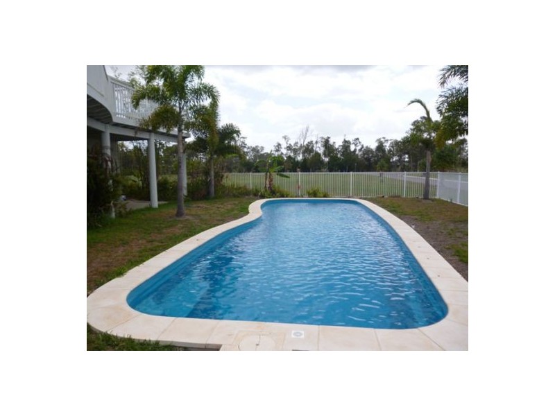 24 Sandcastles Circuit, Burrum Heads QLD 4659