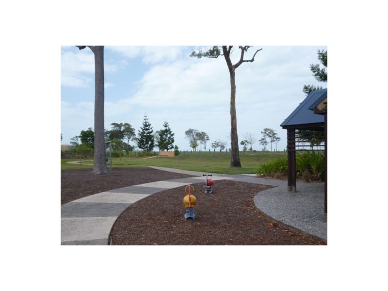 24 Sandcastles Circuit, Burrum Heads QLD 4659