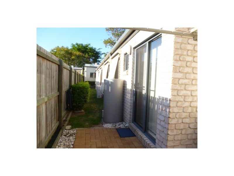 1 Montrose Close, Point Vernon QLD 4655