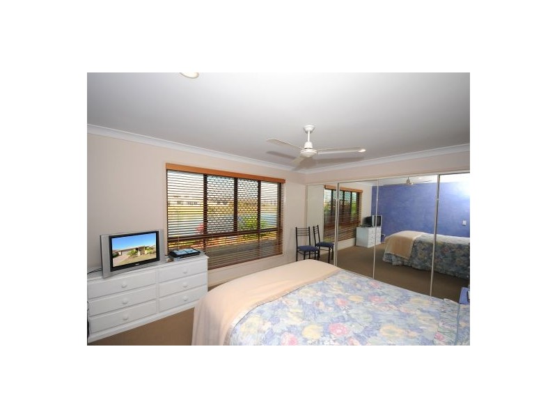 14 Earl St Vincent Circuit, Eli Waters QLD 4655