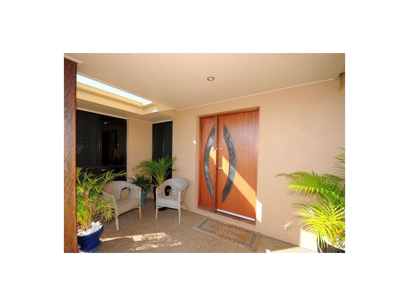 14 Earl St Vincent Circuit, Eli Waters QLD 4655