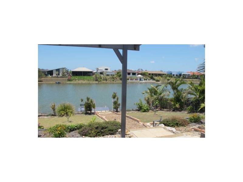 14 Earl St Vincent Circuit, Eli Waters QLD 4655