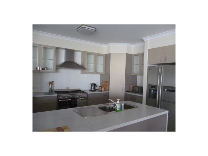 7 Deloraine Street, Urangan QLD 4655