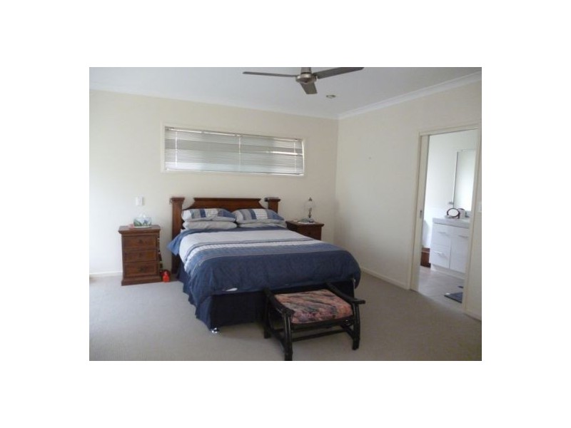 7 Deloraine Street, Urangan QLD 4655