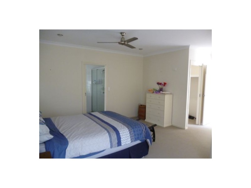 7 Deloraine Street, Urangan QLD 4655