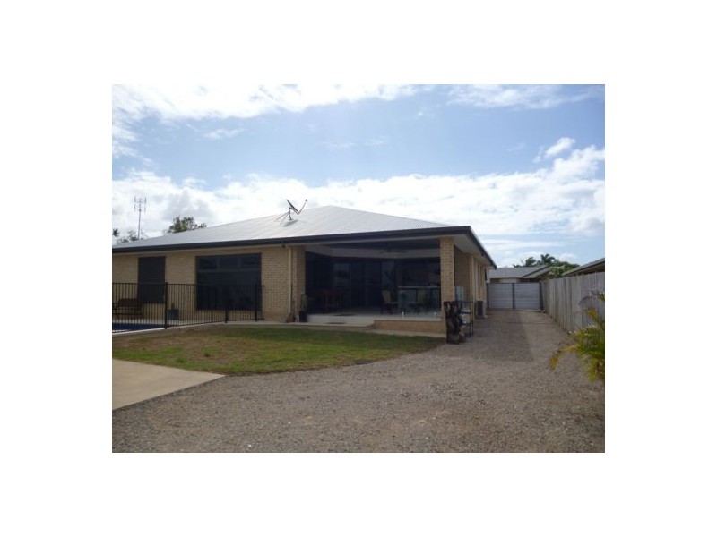 7 Deloraine Street, Urangan QLD 4655