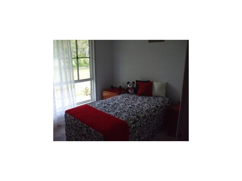 17 Drouin Crescent, Burrum River QLD 4659