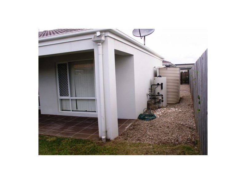 39 Lady Penrhyn Drive, Eli Waters QLD 4655