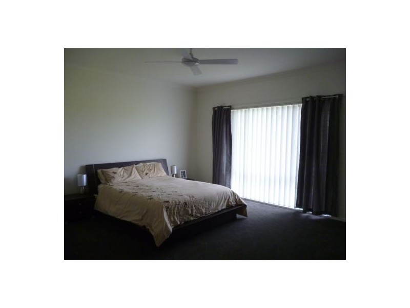 39 Parklands Blvd, Wondunna QLD 4655