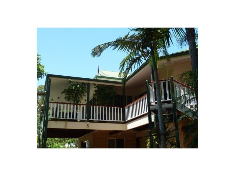 5/414 Boat Harbour Drive, Torquay QLD 4655